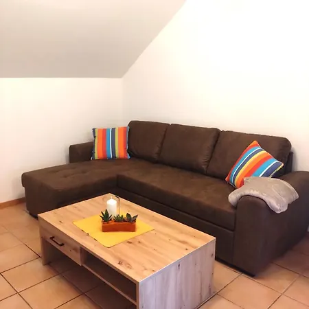 Ferienwohnung Veldenz شقة Veldenz